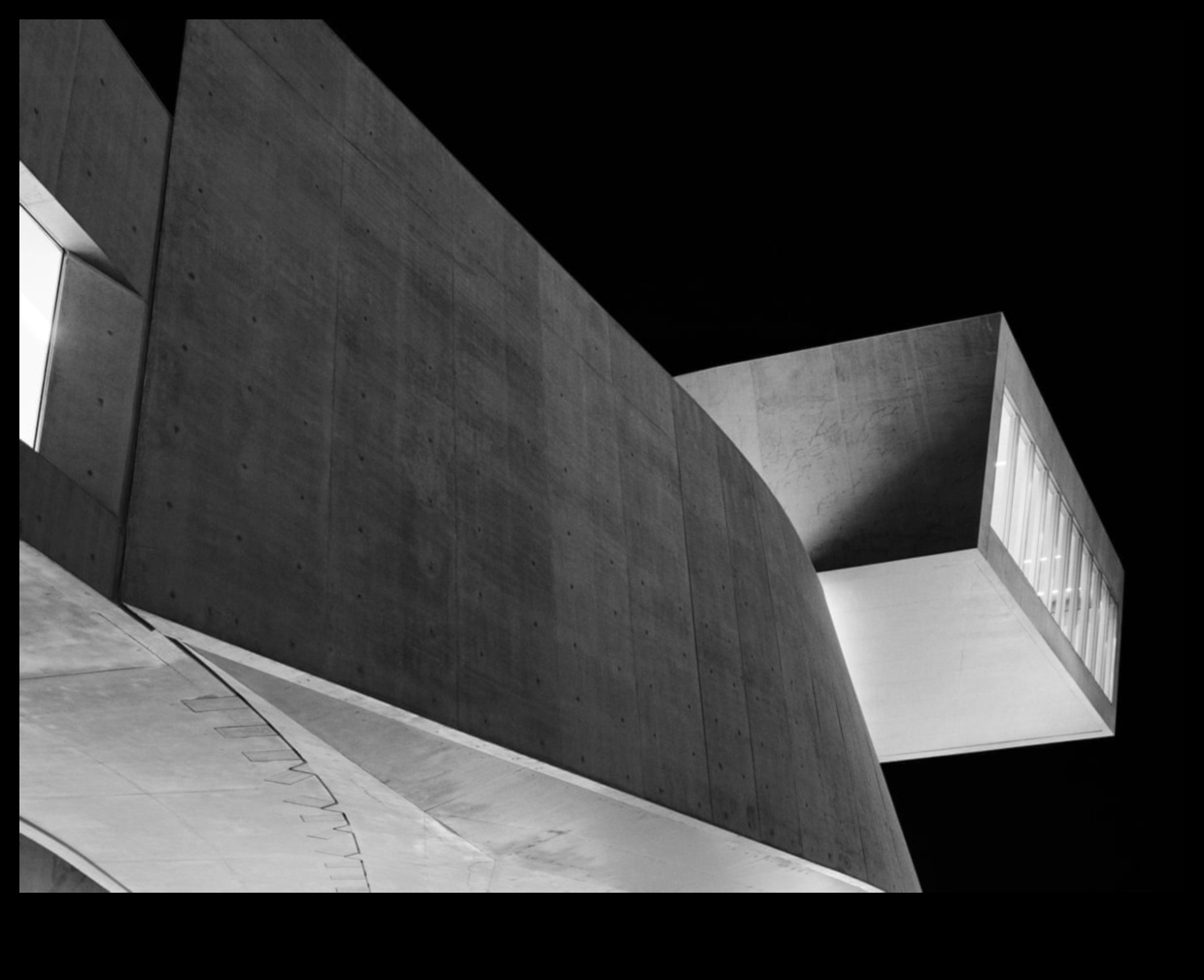 يلتقط الشعر الفولاذي والحجري جمال الهندسة المعمارية باستخدام الكاميرا 3 الشعر الصلب والحجر: إتقان فن التصوير المعماري