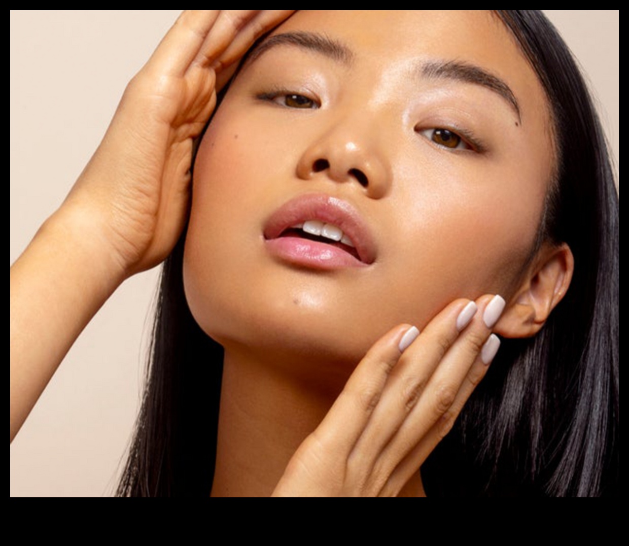 إشراقة سهلة: الحصول على بشرة متوهجة مع مكياج طبيعي