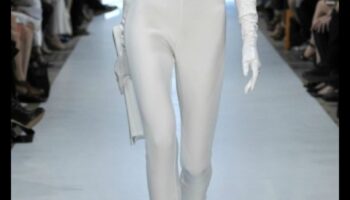 مستقبلية غير رسمية: ملابس حديثة للأناقة اليومية