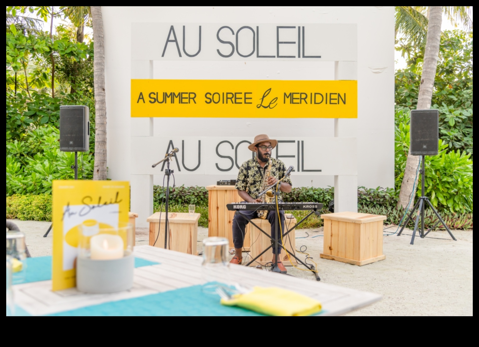 روعة غروب الشمس: ملابس صيفية أنيقة لسحر الليل