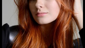 مشاعر الجمرة الذهبية: تسريحات الشعر المشعة لإلهام مظهرك الناري