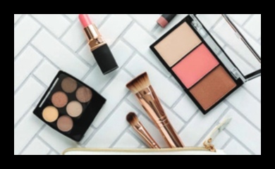 ماسكارا موفرة للوقت: نصائح سريعة للتطبيق في أوقات الصباح المزدحمة