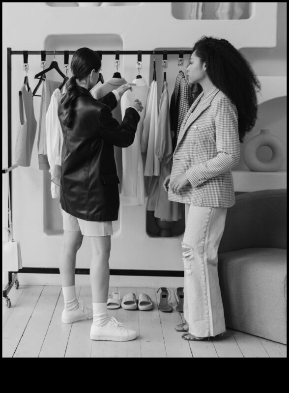 الأناقة الحضرية: تنقل في أفق المدينة بمجموعات أنيقة