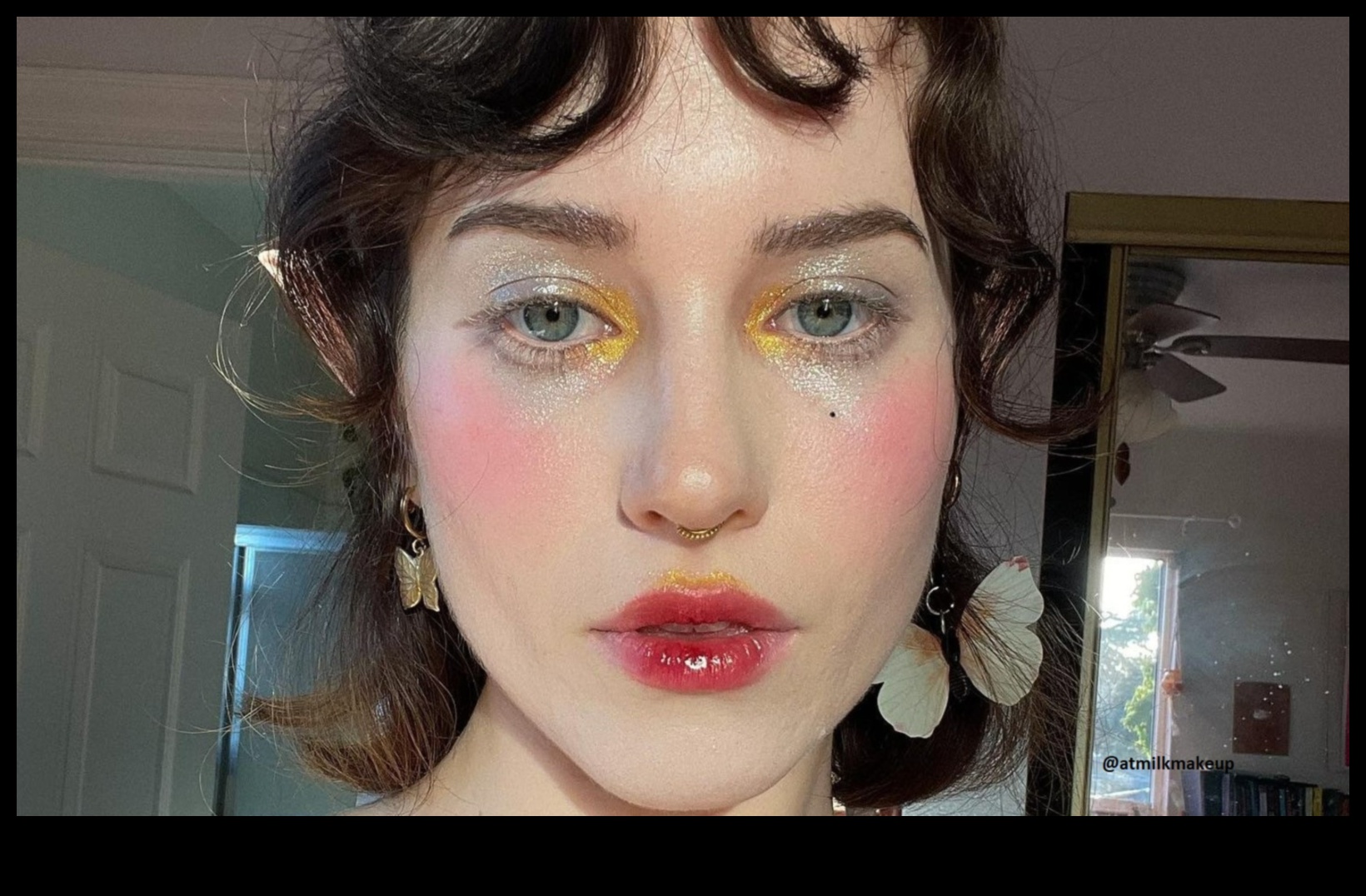 متوهجة في كل حفلة: ارفعي مظهرك باستخدام سحر مكياج الحفلات